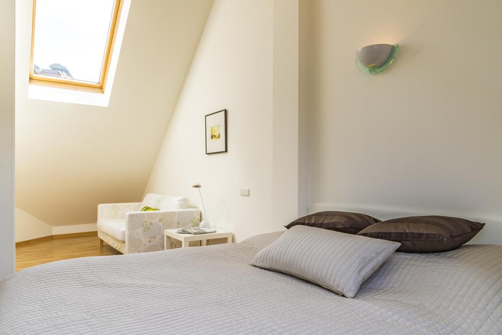 Maisonette Apartment Am Bahnhof - Adults Only İnnsbruck Dış mekan fotoğraf