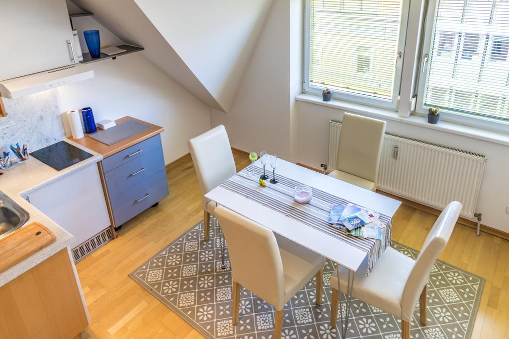 Maisonette Apartment Am Bahnhof - Adults Only İnnsbruck Dış mekan fotoğraf