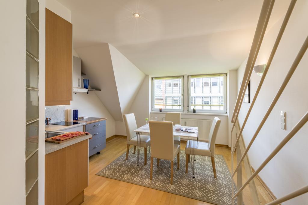 Maisonette Apartment Am Bahnhof - Adults Only İnnsbruck Dış mekan fotoğraf