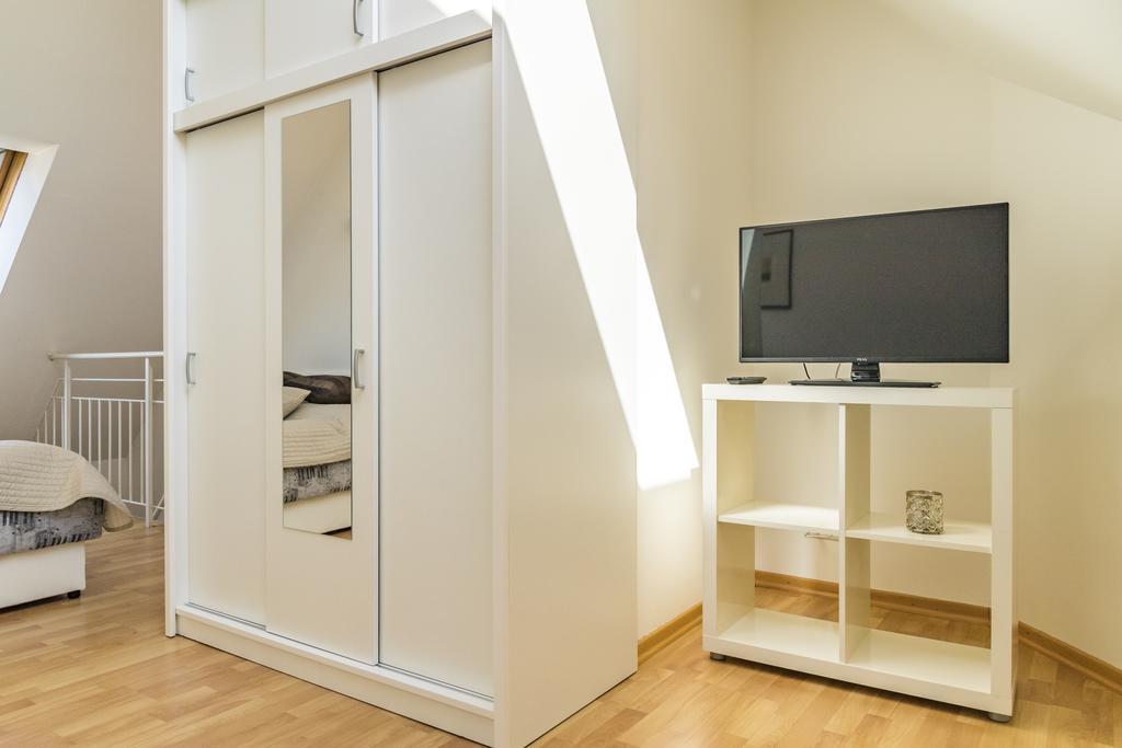 Maisonette Apartment Am Bahnhof - Adults Only İnnsbruck Dış mekan fotoğraf