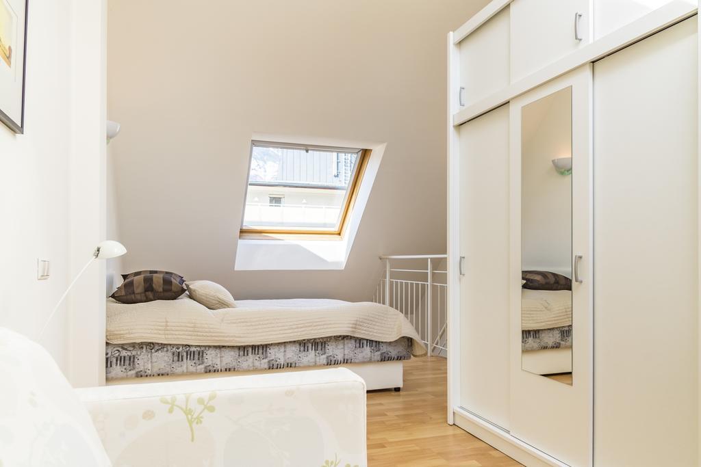 Maisonette Apartment Am Bahnhof - Adults Only İnnsbruck Dış mekan fotoğraf