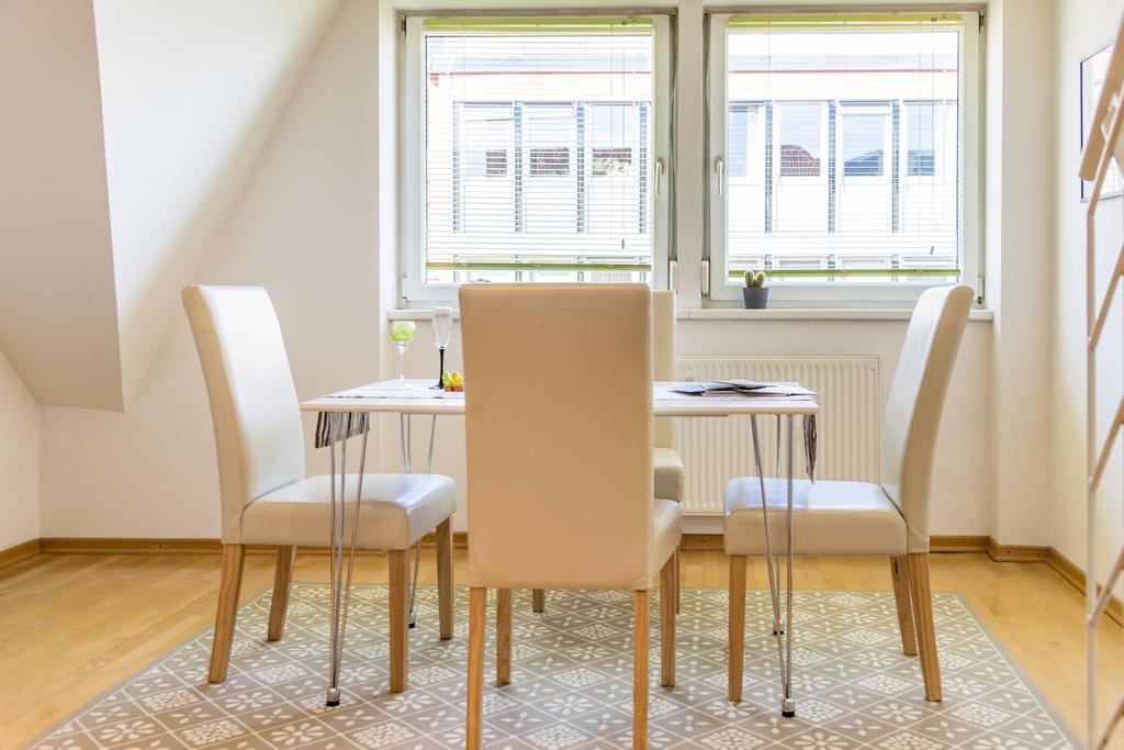 Maisonette Apartment Am Bahnhof - Adults Only İnnsbruck Dış mekan fotoğraf