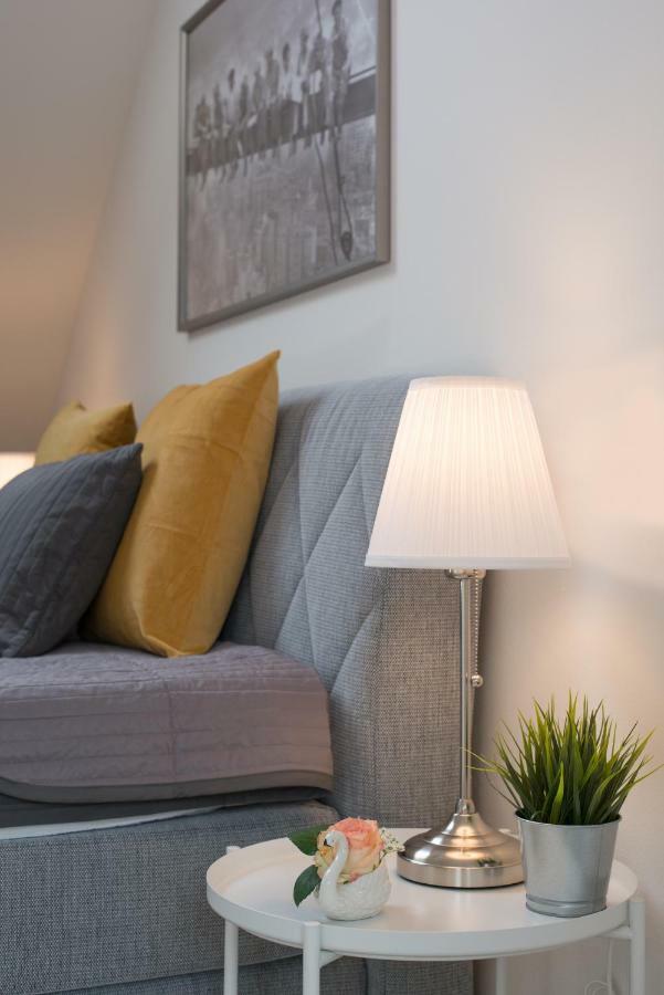 Maisonette Apartment Am Bahnhof - Adults Only İnnsbruck Dış mekan fotoğraf