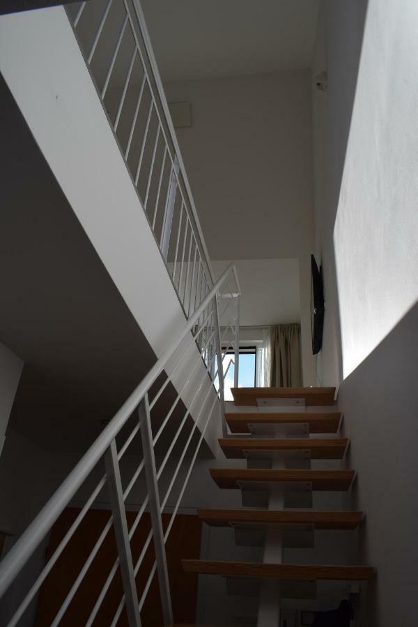 Maisonette Apartment Am Bahnhof - Adults Only İnnsbruck Dış mekan fotoğraf