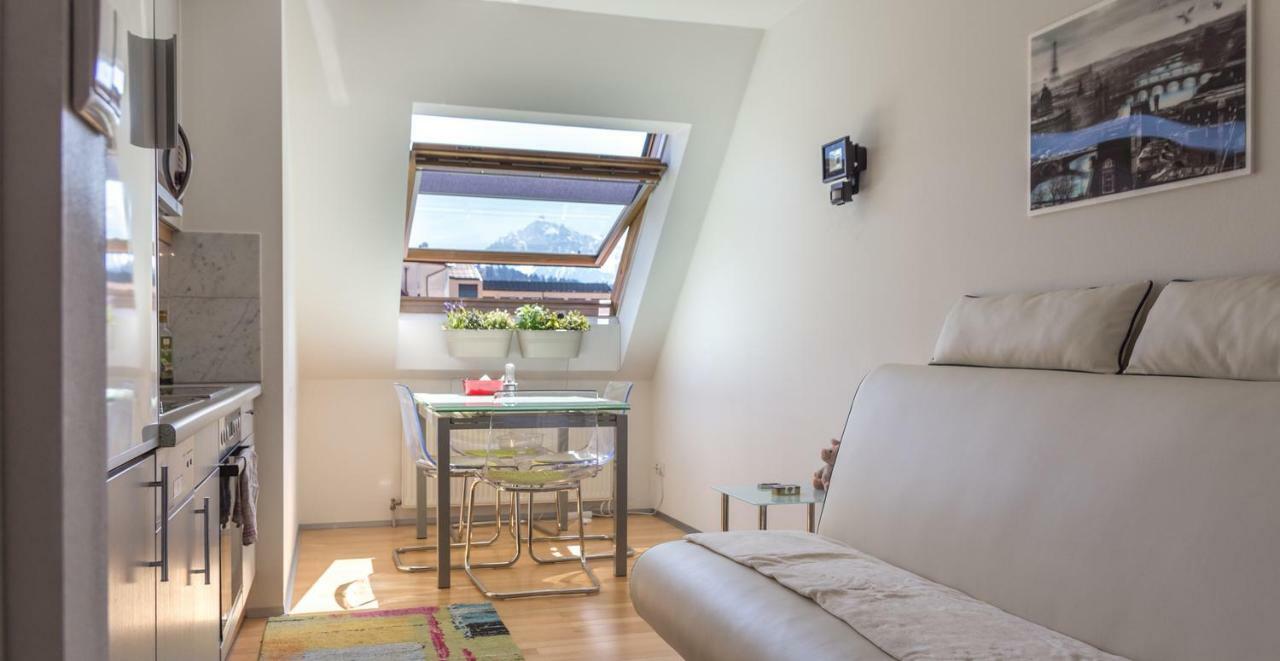 Maisonette Apartment Am Bahnhof - Adults Only İnnsbruck Dış mekan fotoğraf